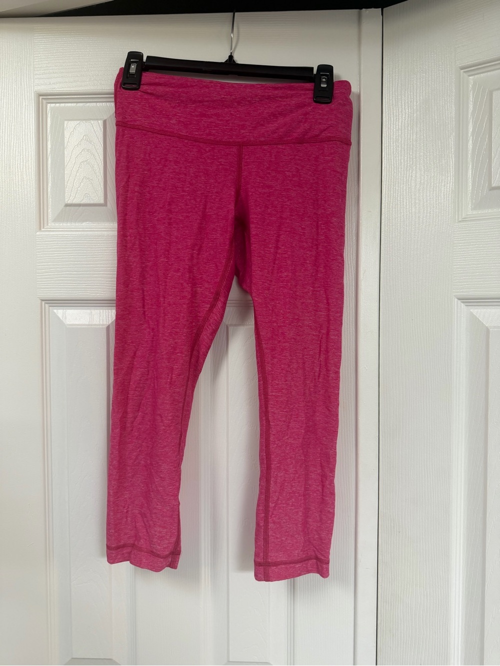 lululemon athletica Hot Pink Capri Leggings